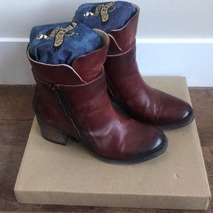Freebird by Steven Clip Boots in Rust, Size 10.